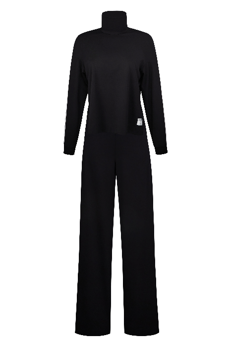 Костюм с широкими брюками и бадлоном