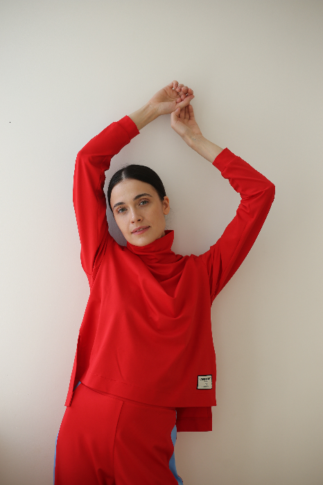 Костюм с широкими брюками и бадлоном