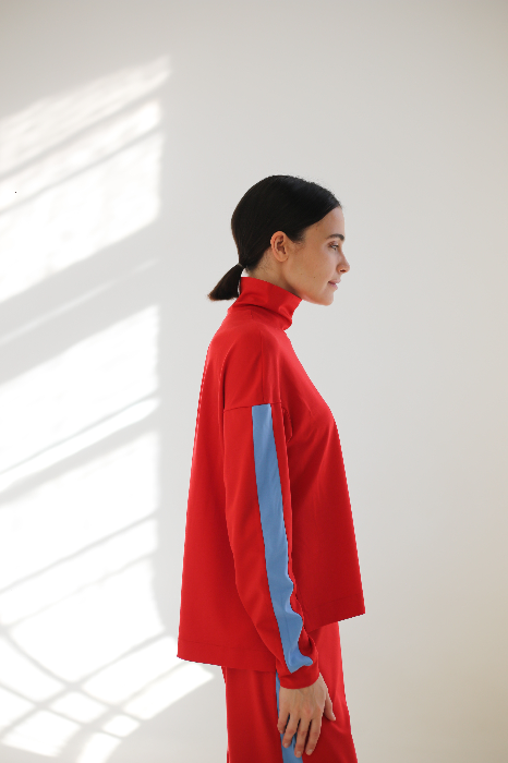 Костюм с широкими брюками и бадлоном