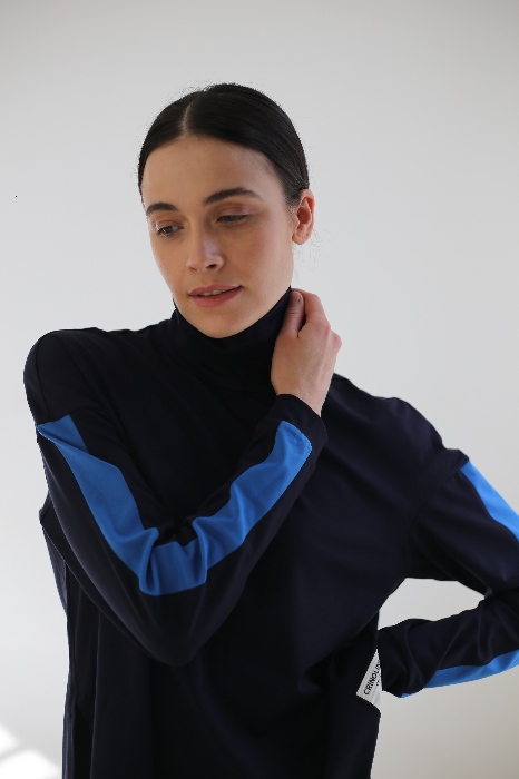 Костюм с широкими брюками и бадлоном