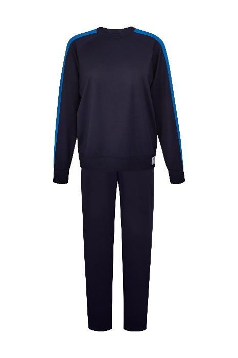 Костюм с укороченными брюками и свитшотом