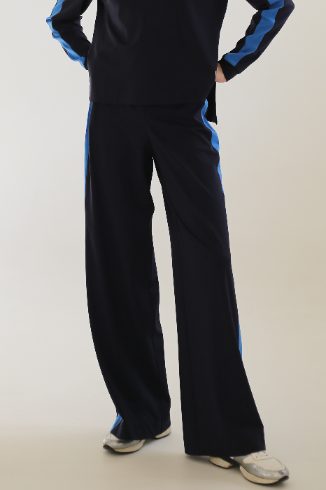Брюки прямого кроя из трикотажного джерси